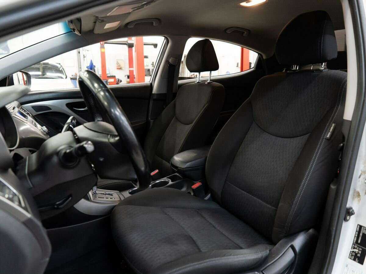 Купить Hyundai Elantra, 2012, 197 450 км, фото №6
