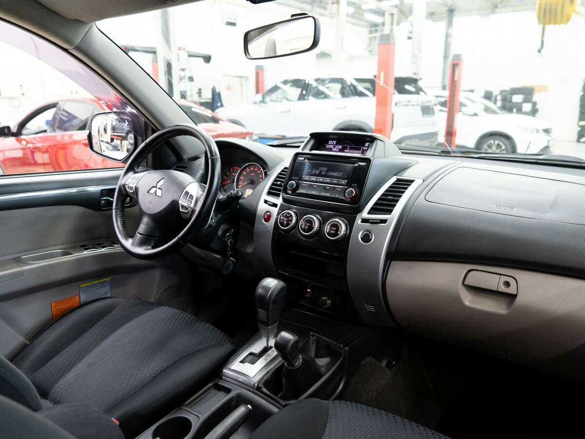 Купить Mitsubishi Pajero Sport, 2014, 235 817 км, фото №16