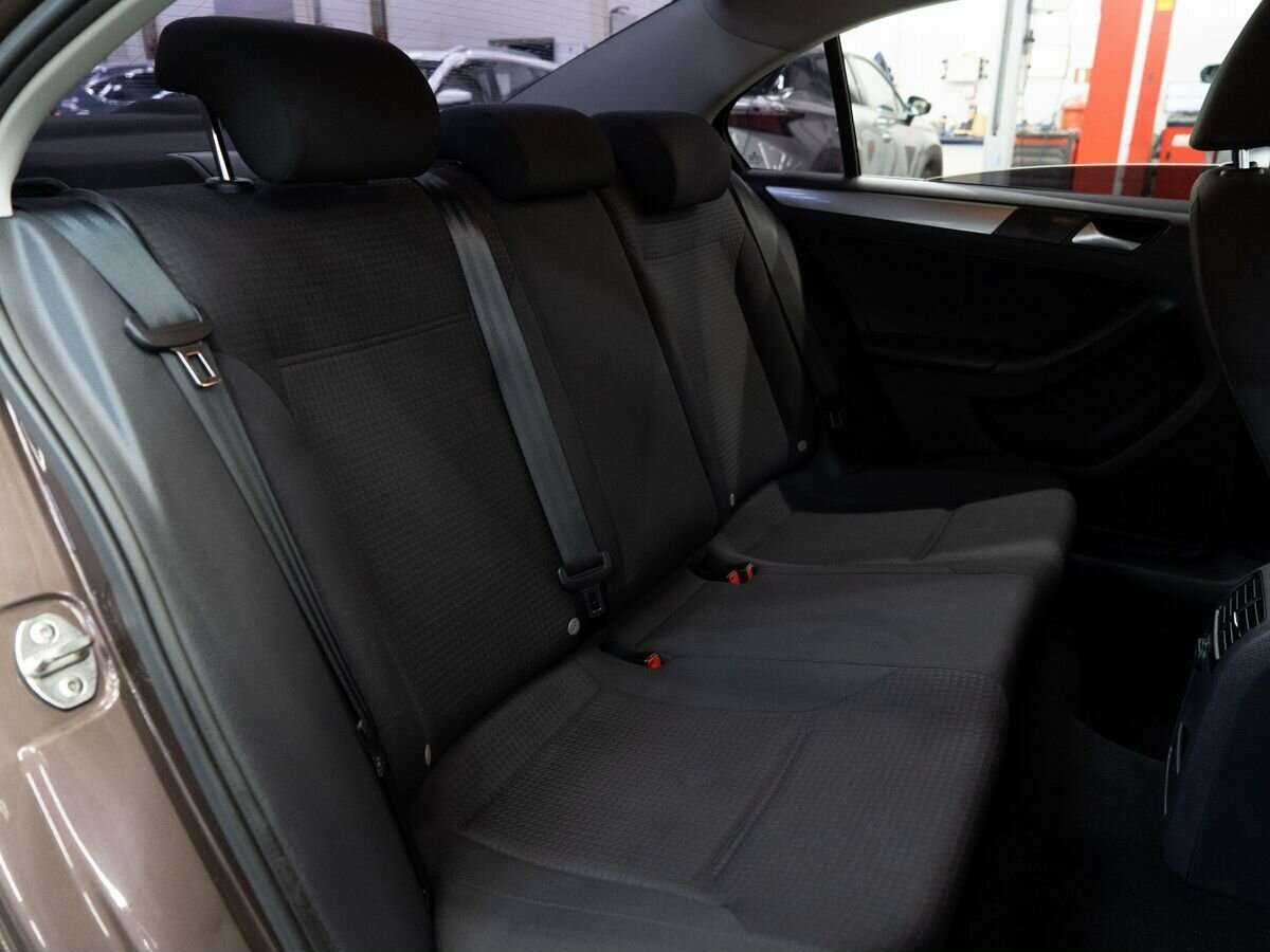 Купить Volkswagen Jetta, 2016, 107 000 км, фото №9