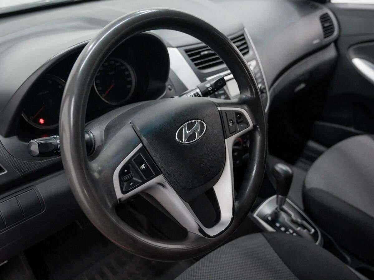 Купить Hyundai Solaris, 2012, 263 000 км, фото №15