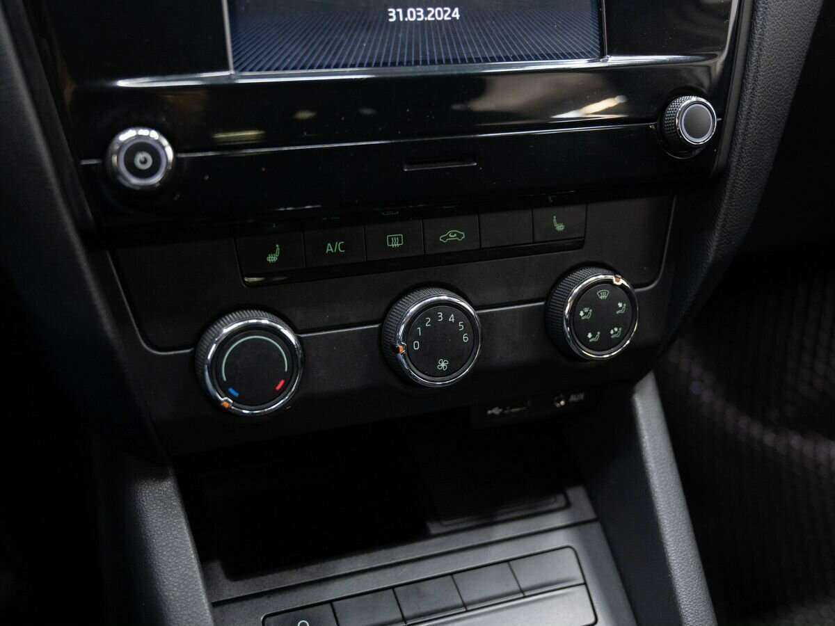 Купить Skoda Octavia, 2017, 178 000 км, фото №19