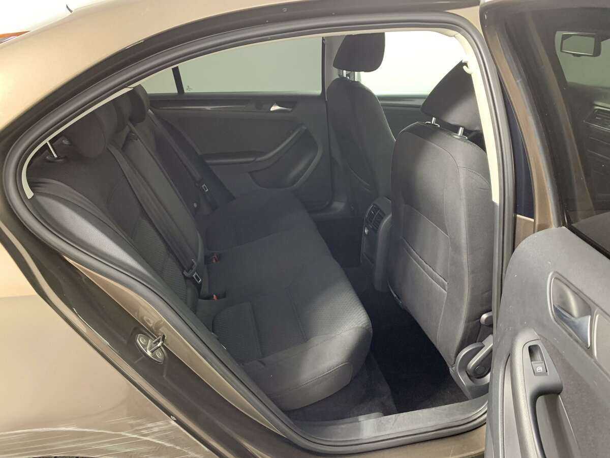 Купить Volkswagen Jetta, 2013, 222 783 км, фото №15