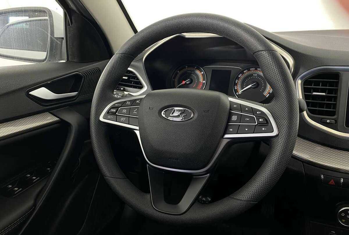 Купить Lada (ВАЗ) Vesta, 2023, 10 071 км, фото №9