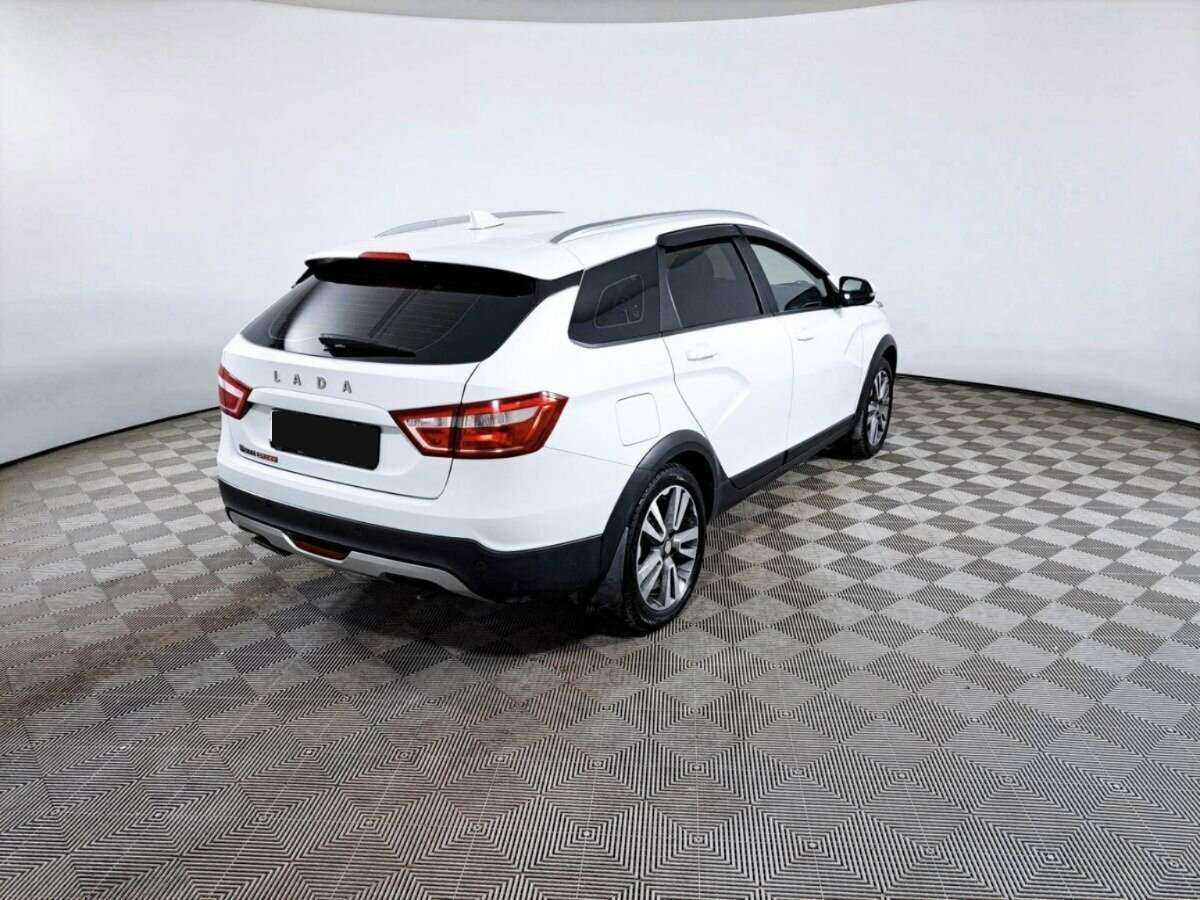 Купить Lada (ВАЗ) Vesta SW Cross, 2019, 78 401 км, фото №5