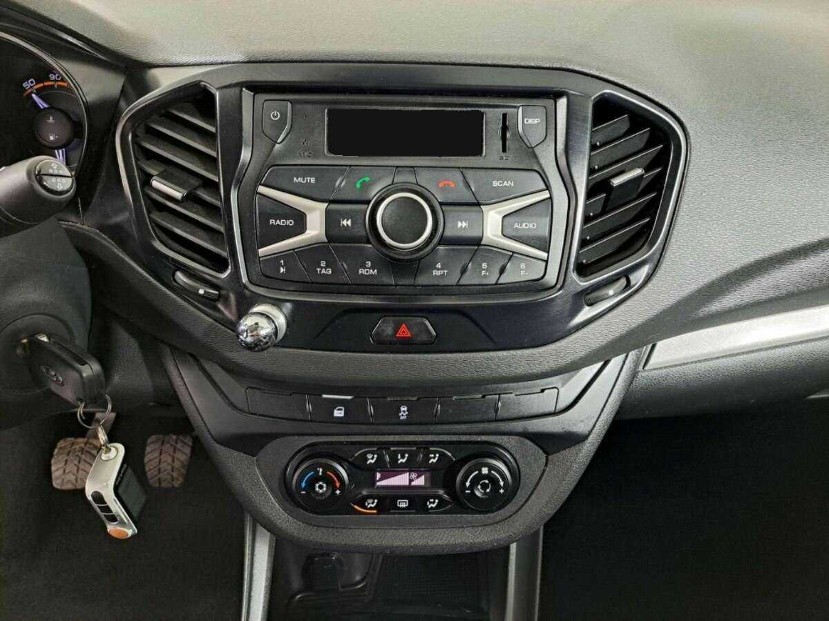 Купить Lada (ВАЗ) Vesta, 2018, 157 940 км, фото №15