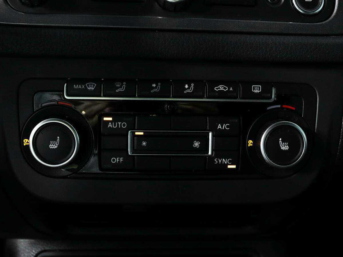 Купить Volkswagen Tiguan, 2012, 196 630 км, фото №13