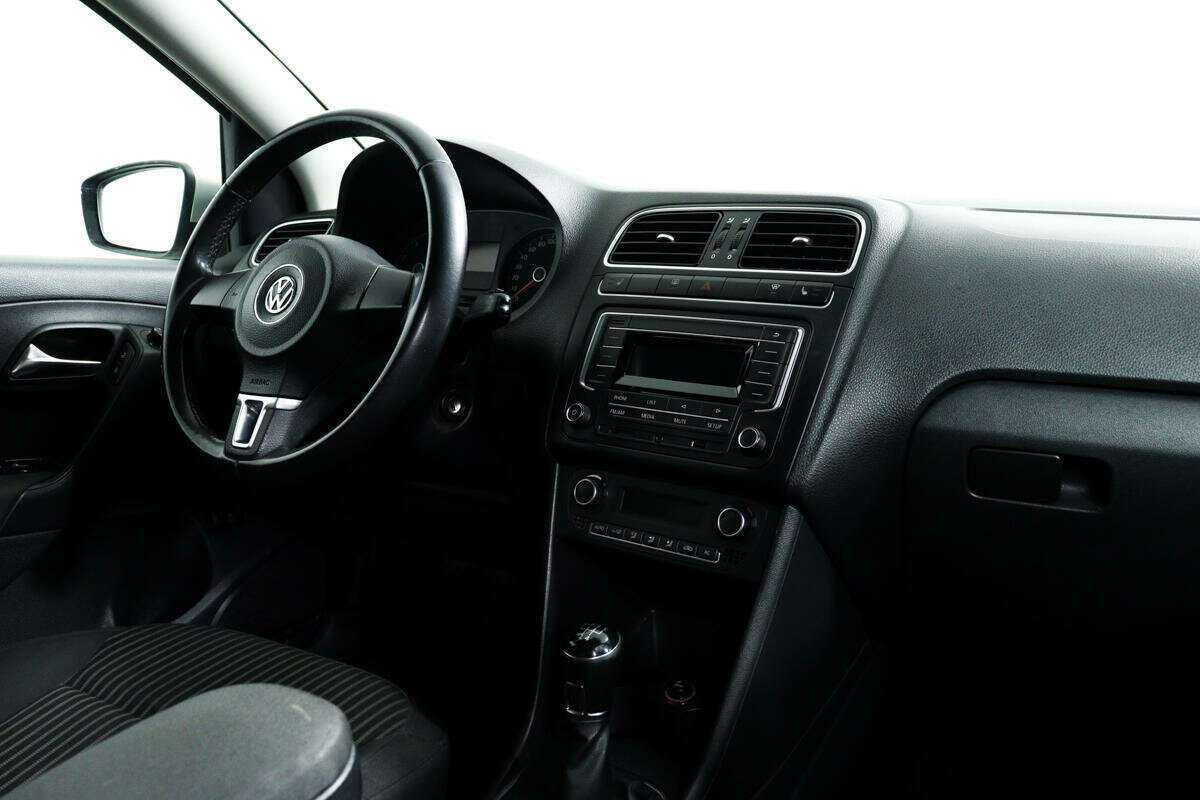 Купить Volkswagen Polo, 2012, 140 658 км, фото №9