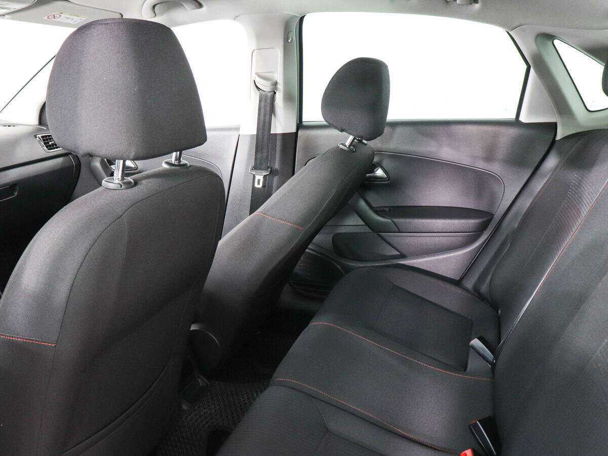 Купить Volkswagen Polo, 2017, 79 655 км, фото №12