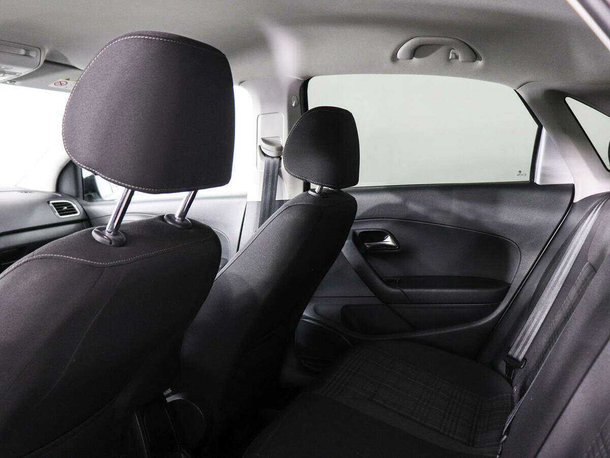 Купить Volkswagen Polo, 2017, 120 049 км, фото №11