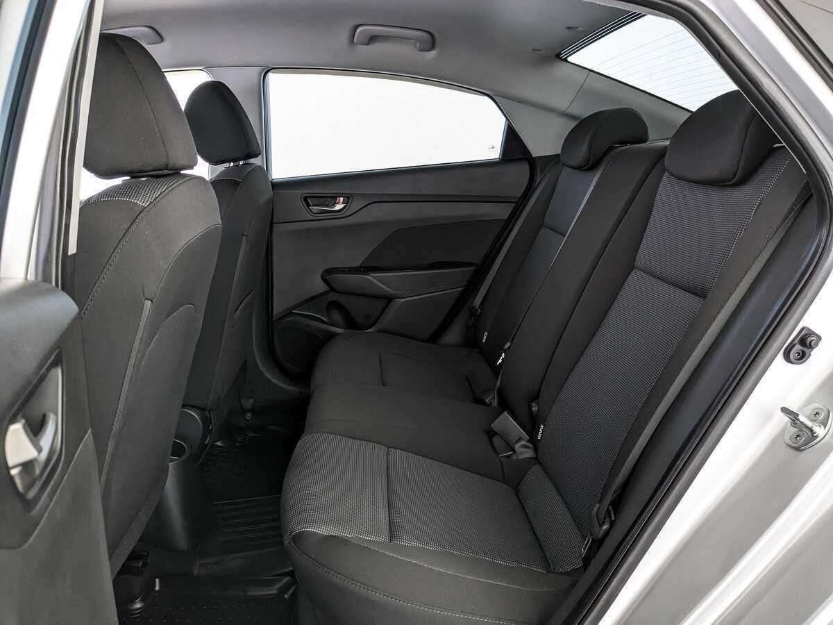 Купить Hyundai Solaris, 2019, 110 373 км, фото №14