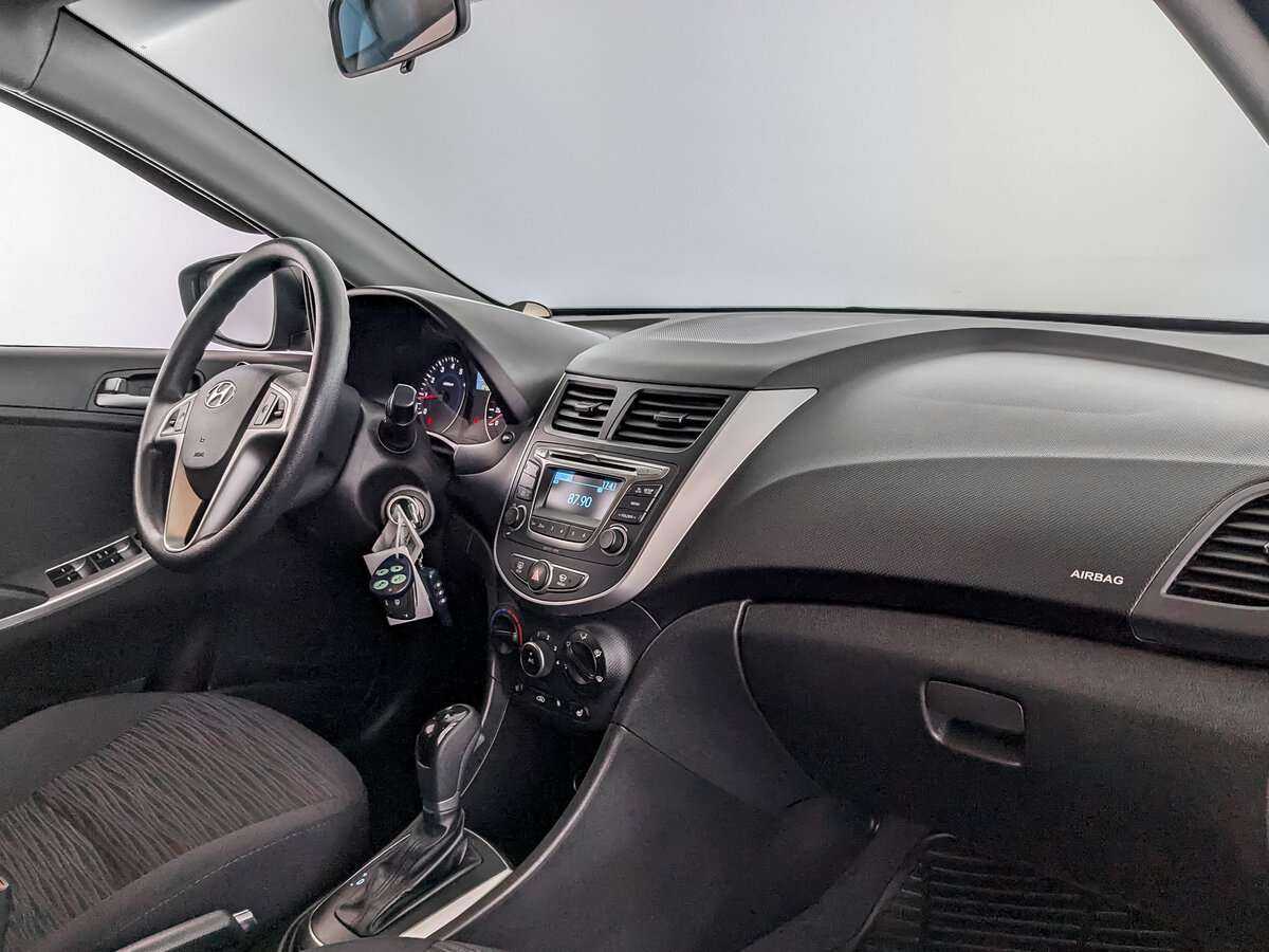 Купить Hyundai Solaris, 2015, 184 890 км, фото №9