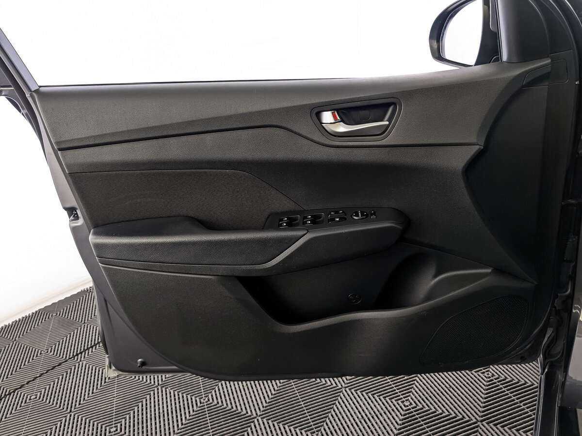 Купить Hyundai Solaris, 2021, 57 882 км, фото №19