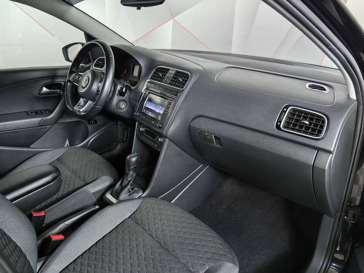Купить Volkswagen Polo, 2018, 53 964 км, фото №9