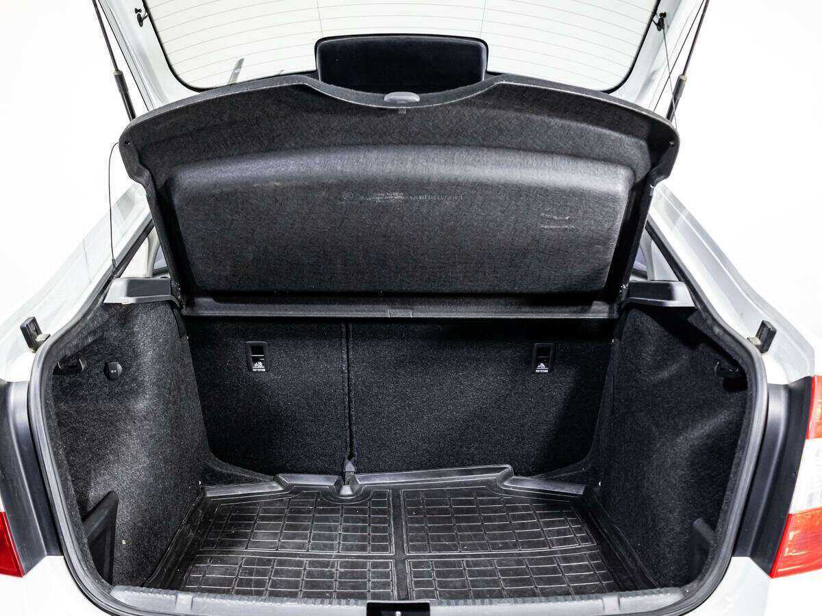 Купить Skoda Rapid, 2016, 180 721 км, фото №17