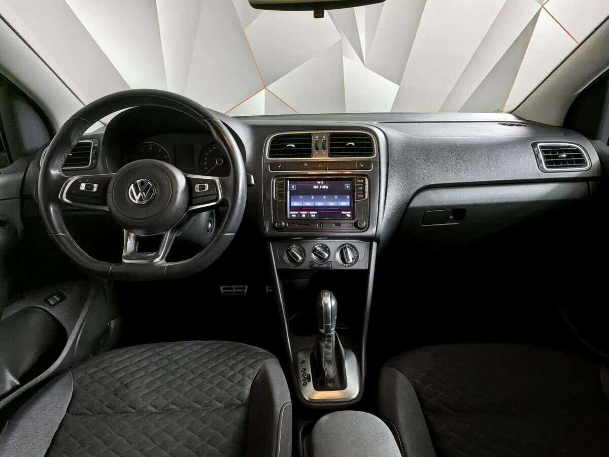 Купить Volkswagen Polo, 2018, 71 810 км, фото №10