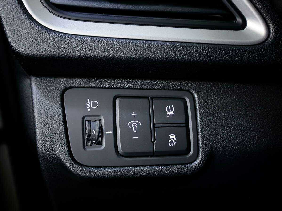 Купить Hyundai Solaris, 2017, 103 052 км, фото №19