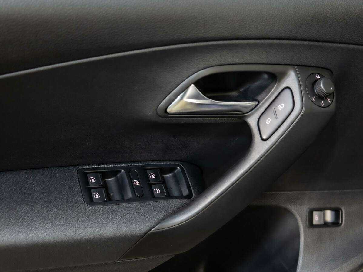 Купить Volkswagen Polo, 2017, 92 266 км, фото №14