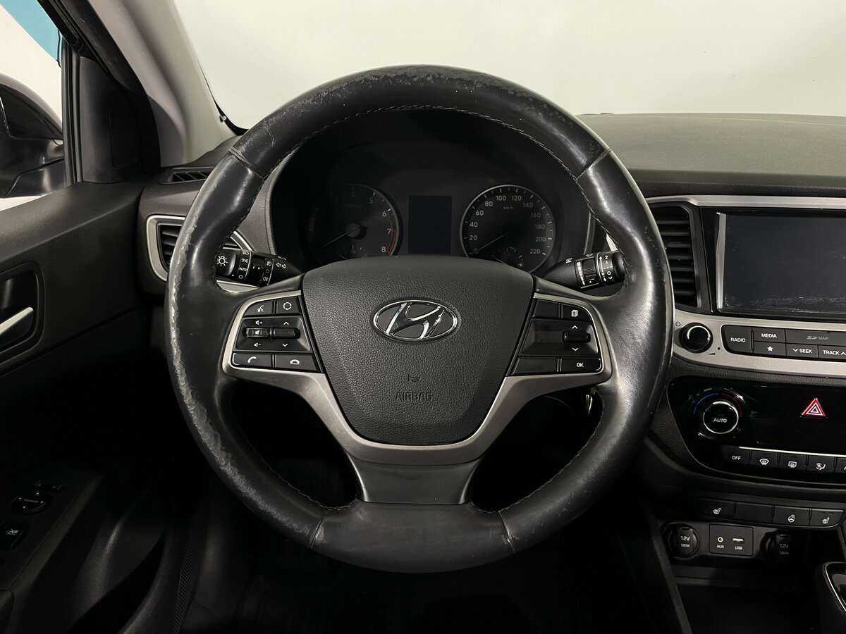 Купить Hyundai Solaris, 2017, 169 000 км, фото №10