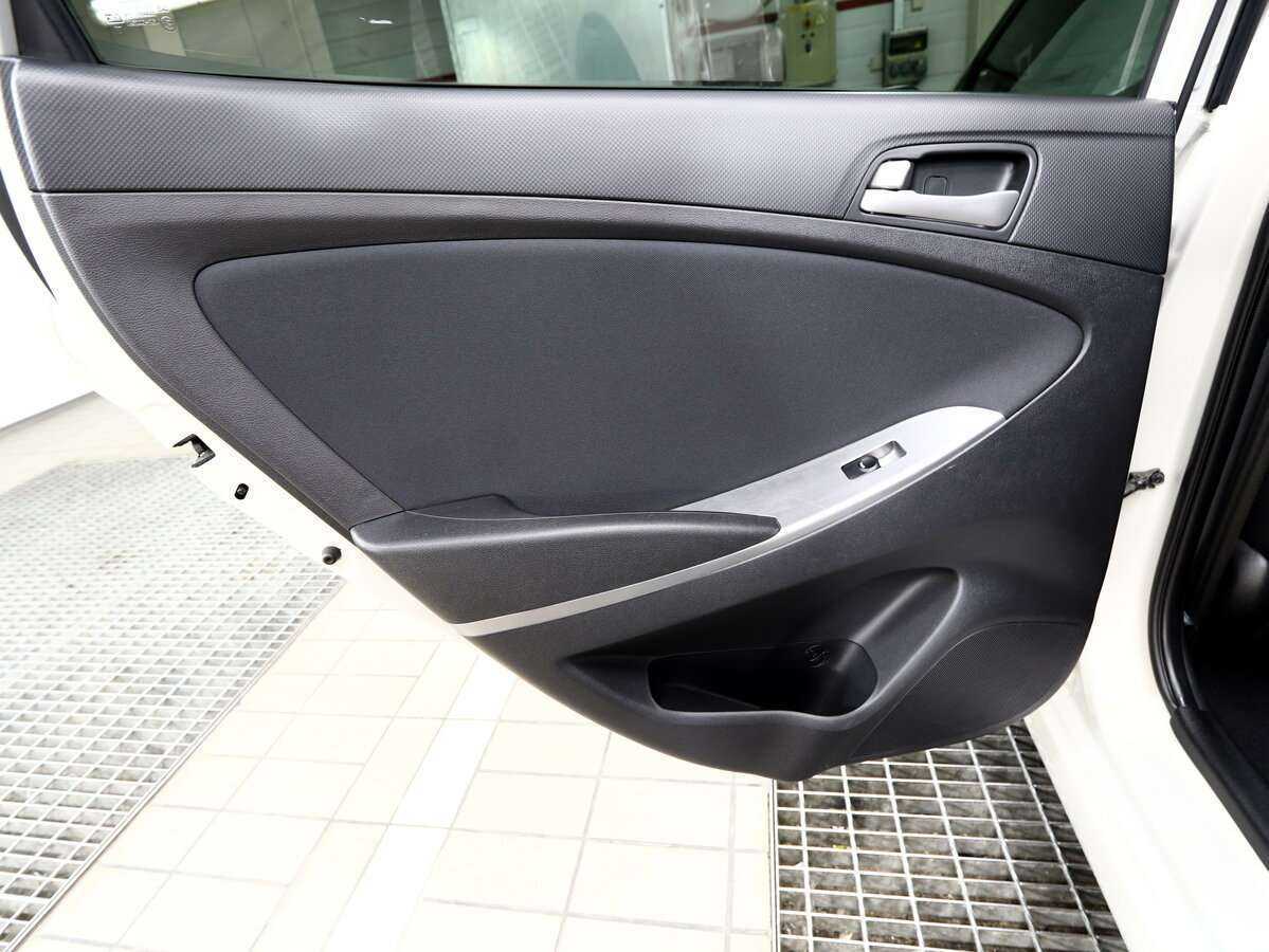 Купить Hyundai Solaris, 2015, 136 000 км, фото №14