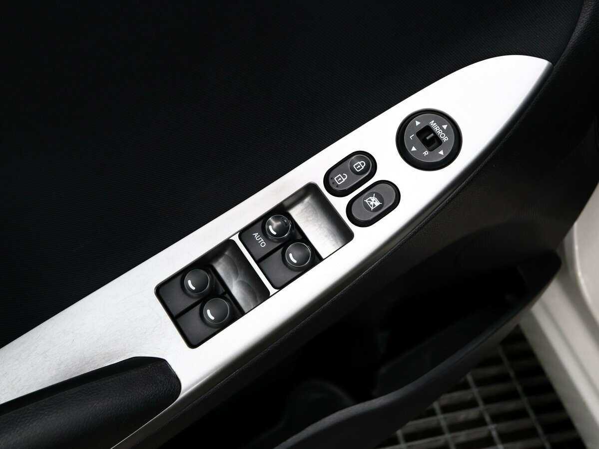 Купить Hyundai Solaris, 2015, 136 000 км, фото №15