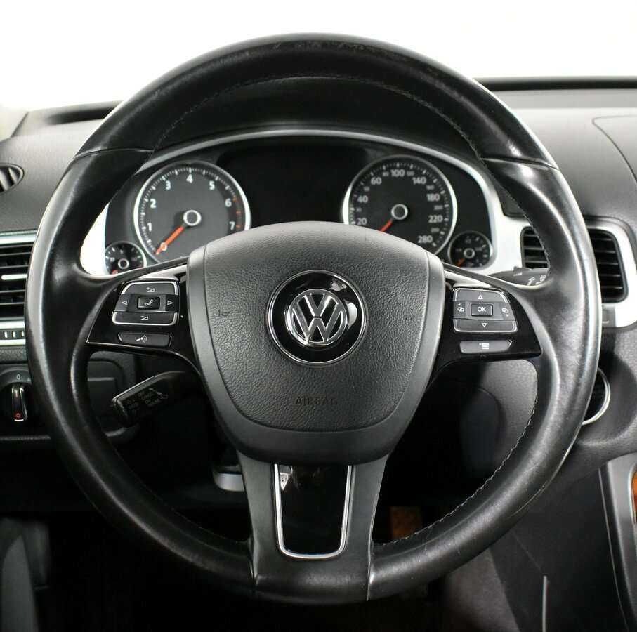 Купить Volkswagen Touareg, 2012, 299 500 км, фото №8