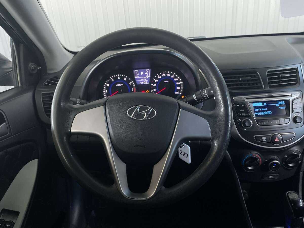 Купить Hyundai Solaris, 2016, 177 203 км, фото №10