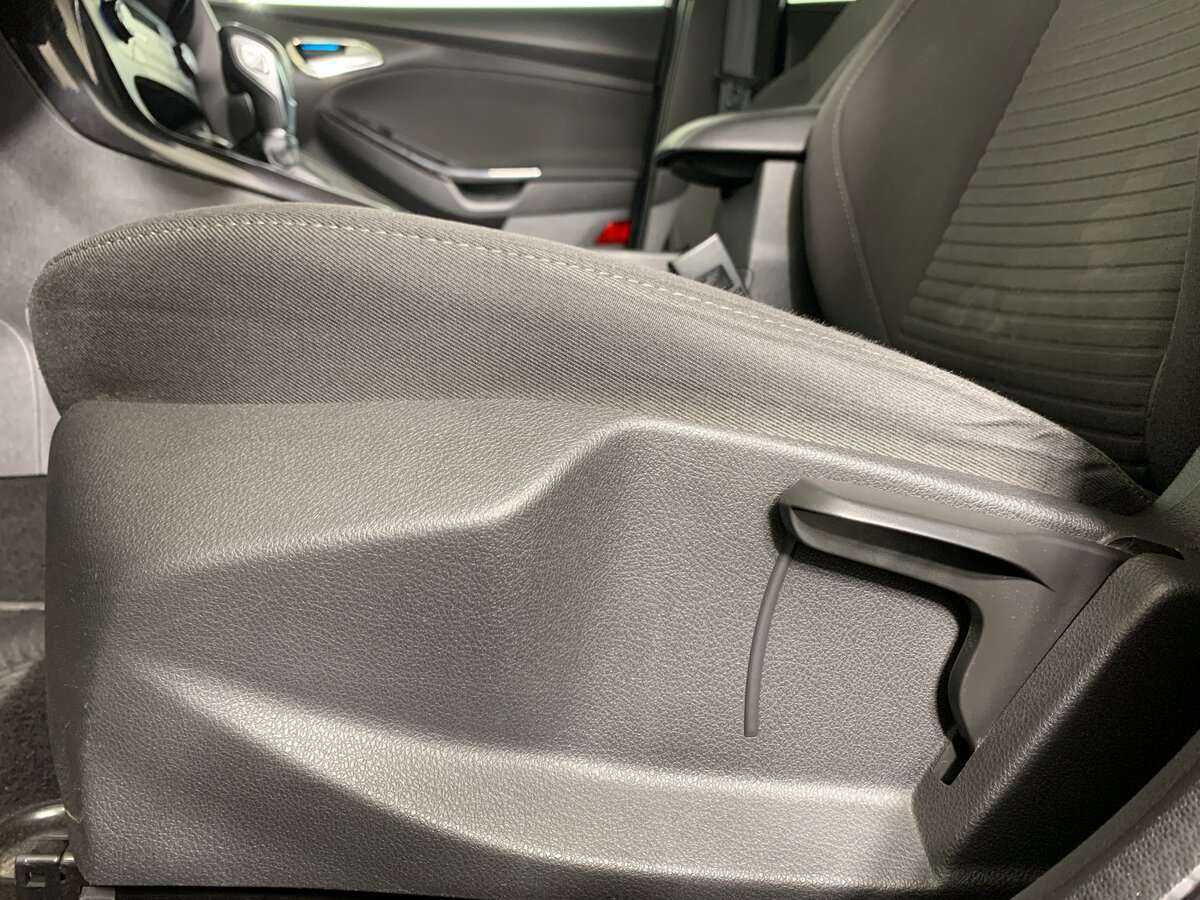 Купить Ford Focus, 2016, 159 980 км, фото №17