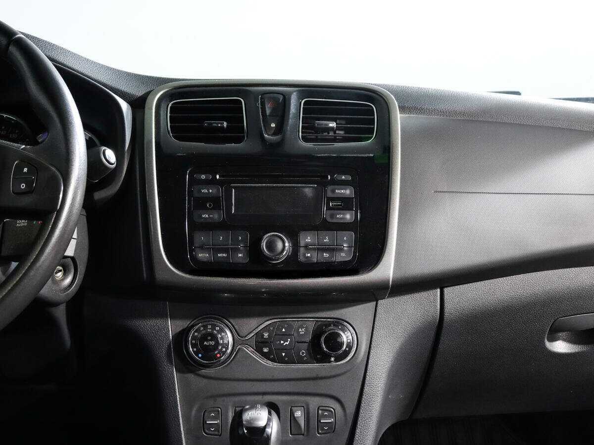 Купить Renault Sandero Stepway, 2016, 80 000 км, фото №13