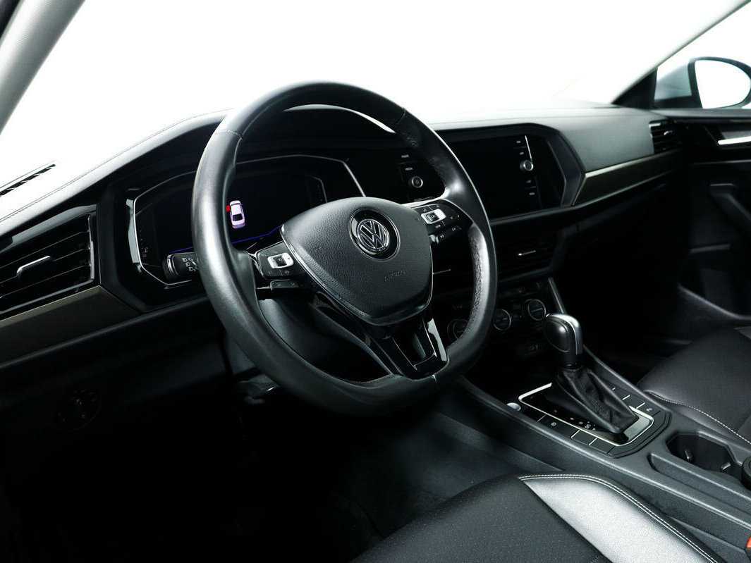 Купить Volkswagen Jetta 6-speed, 2020, 97 000 км, фото №13