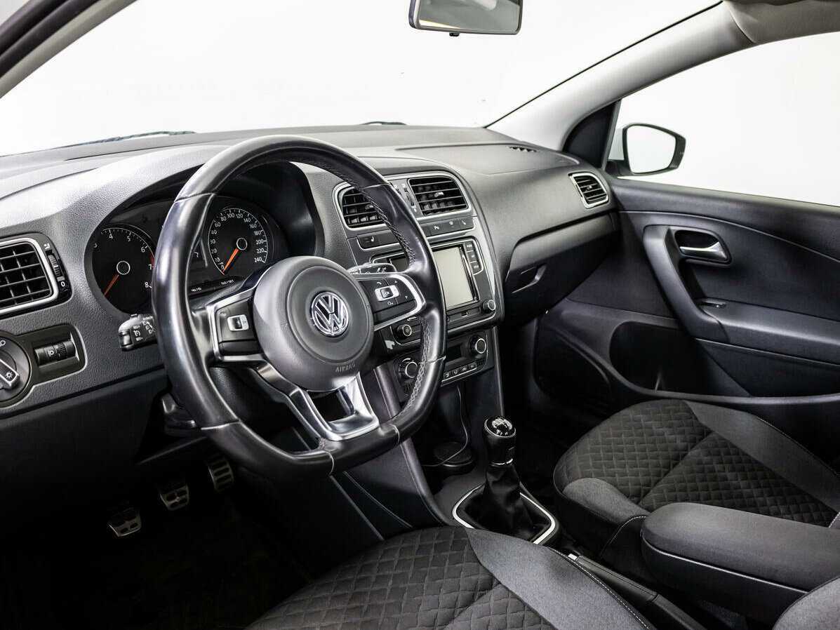 Купить Volkswagen Polo, 2018, 193 326 км, фото №9