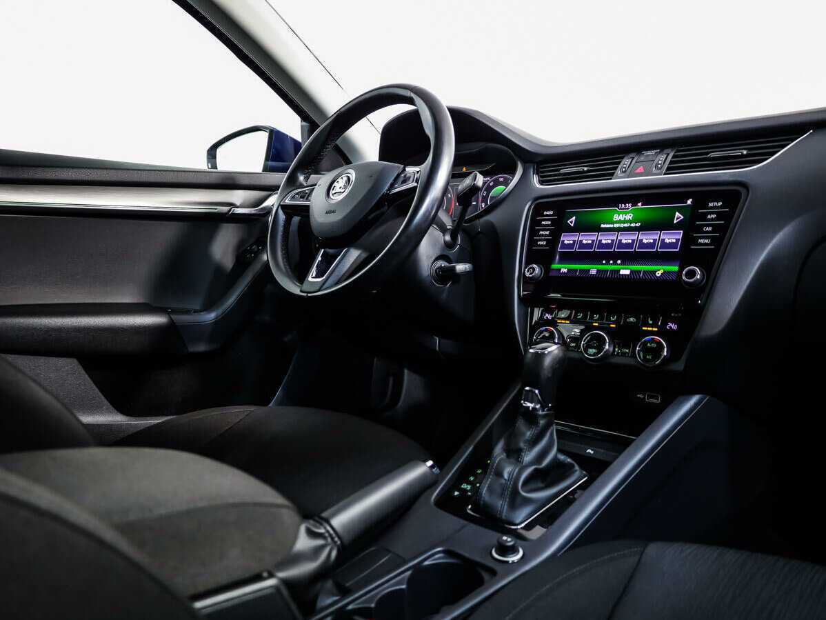 Купить Skoda Octavia, 2018, 106 582 км, фото №8