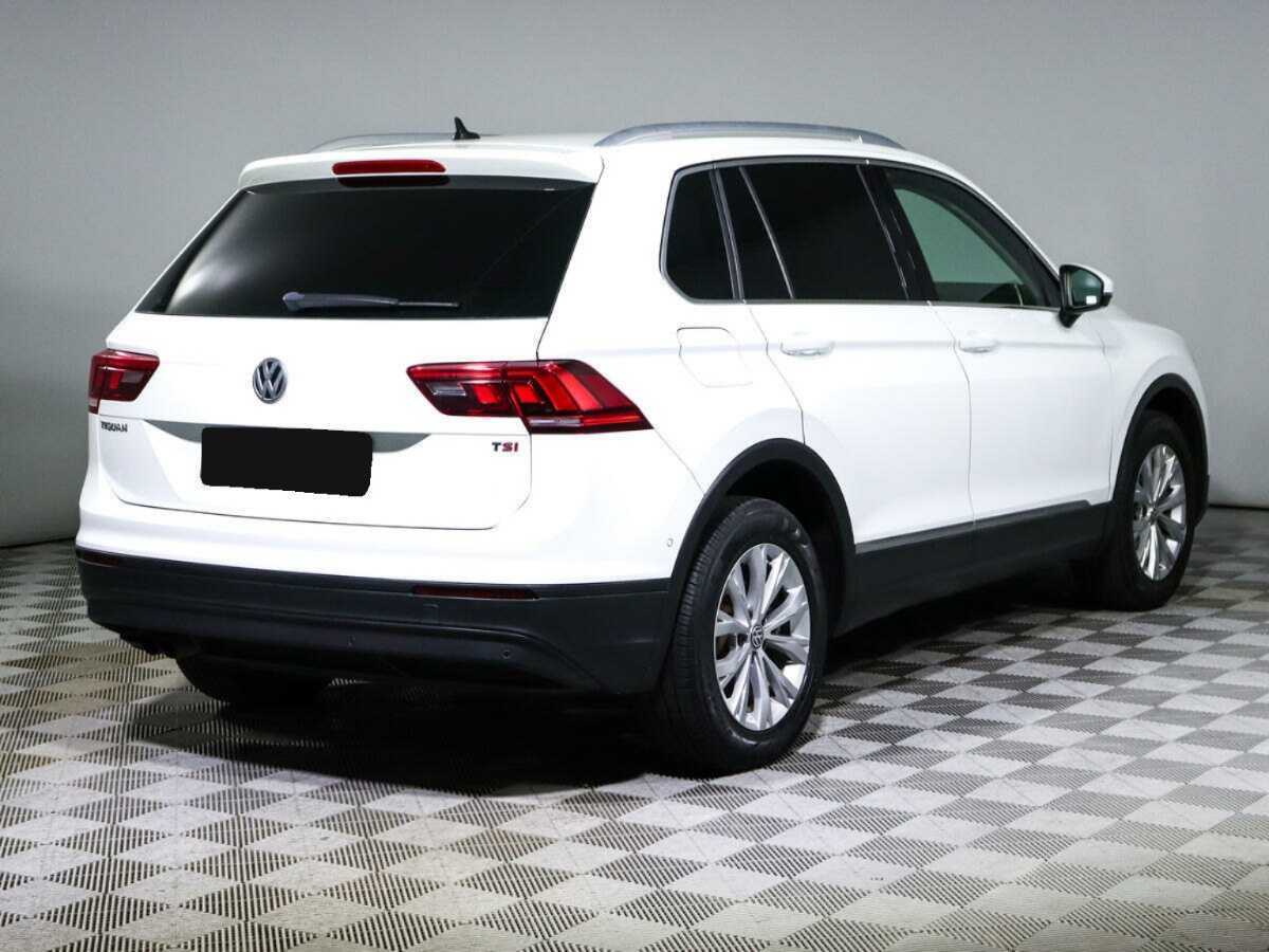 Купить Volkswagen Tiguan, 2017, 107 600 км, фото №4