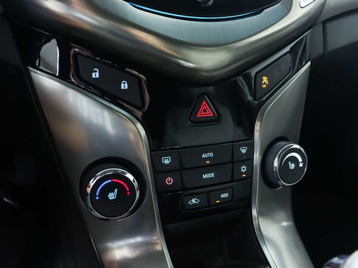 Купить Chevrolet Cruze, 2013, 243 424 км, фото №15