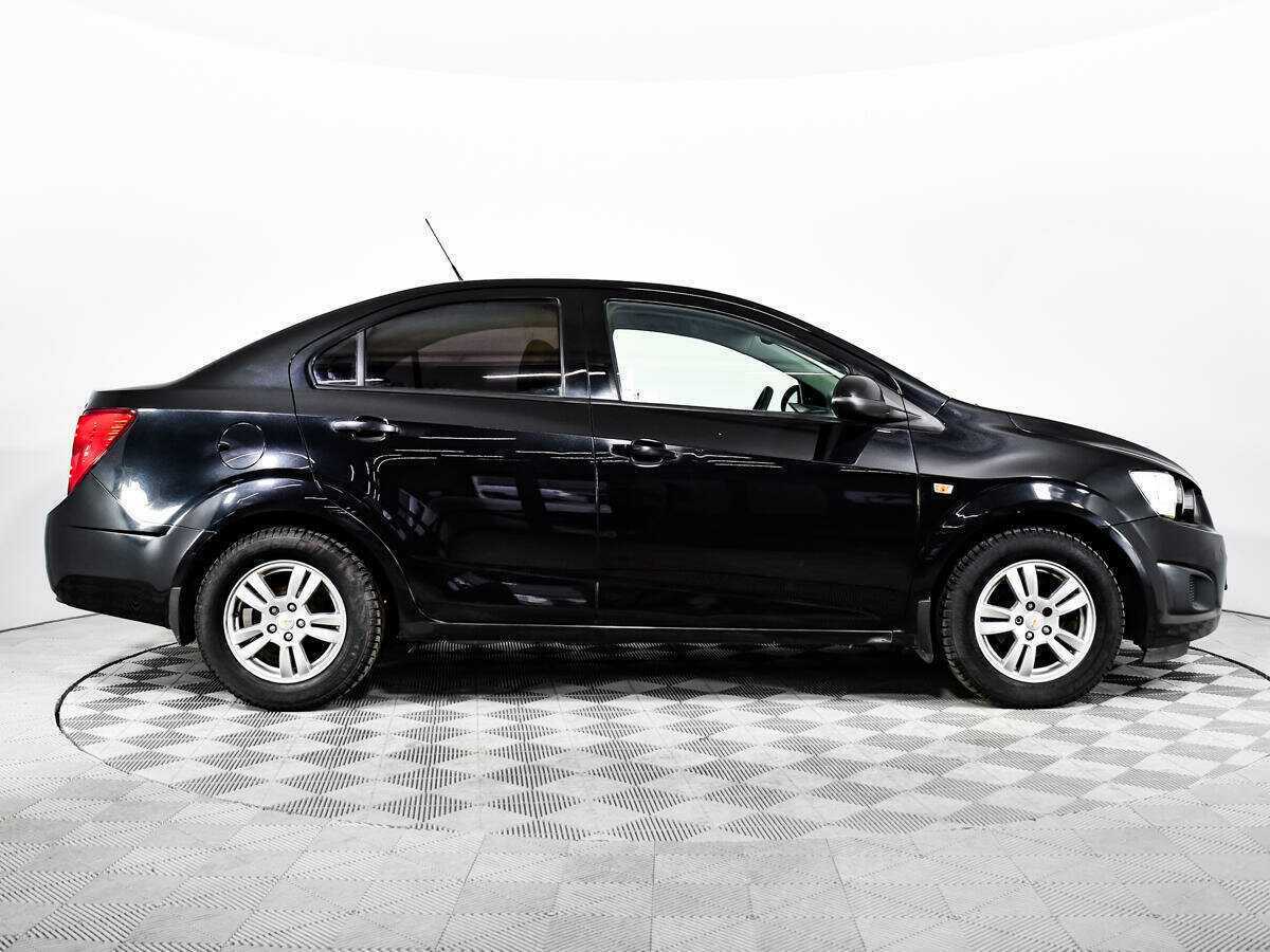 Купить Chevrolet Aveo, 2014, 116 000 км, фото №4