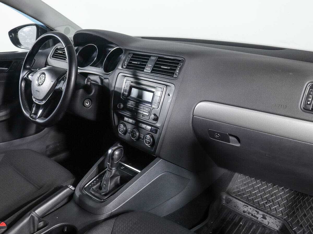 Купить Volkswagen Jetta, 2015, 134 800 км, фото №7