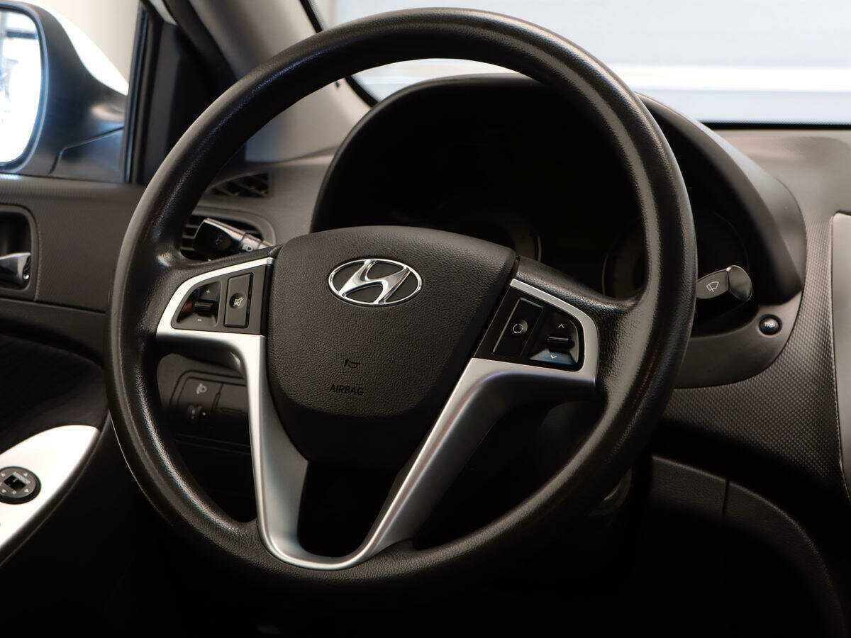 Купить Hyundai Solaris, 2013, 115 978 км, фото №9