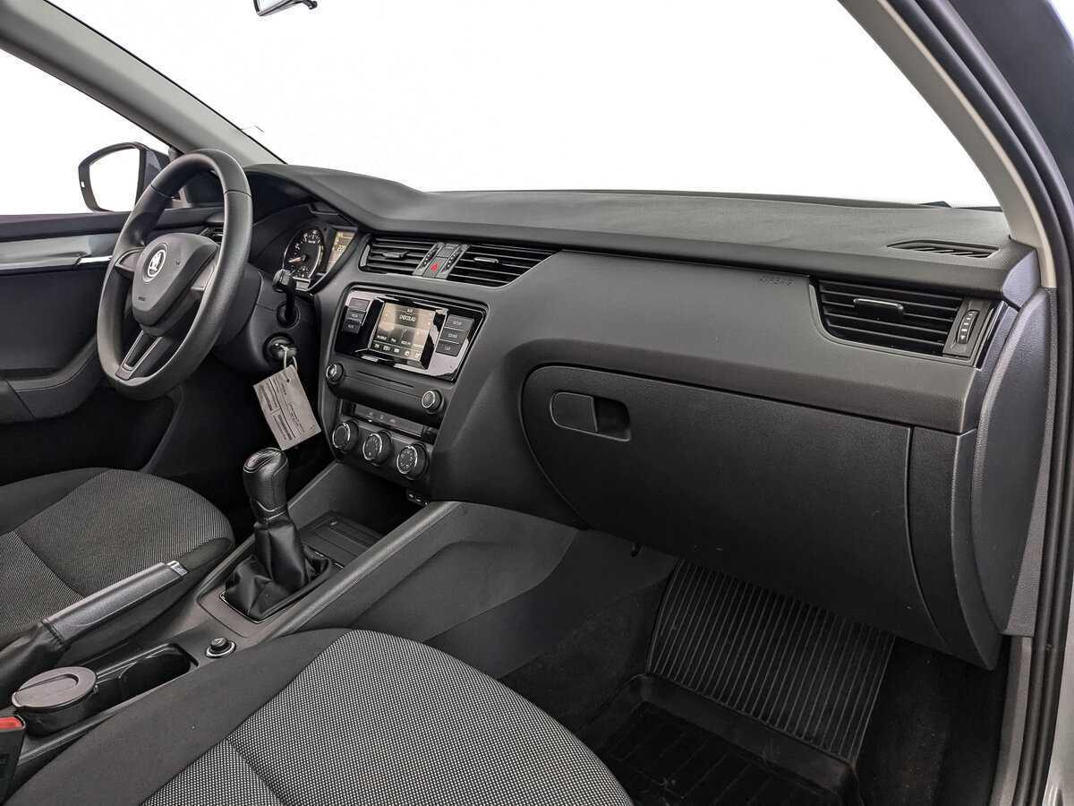 Купить Skoda Octavia, 2015, 66 180 км, фото №9