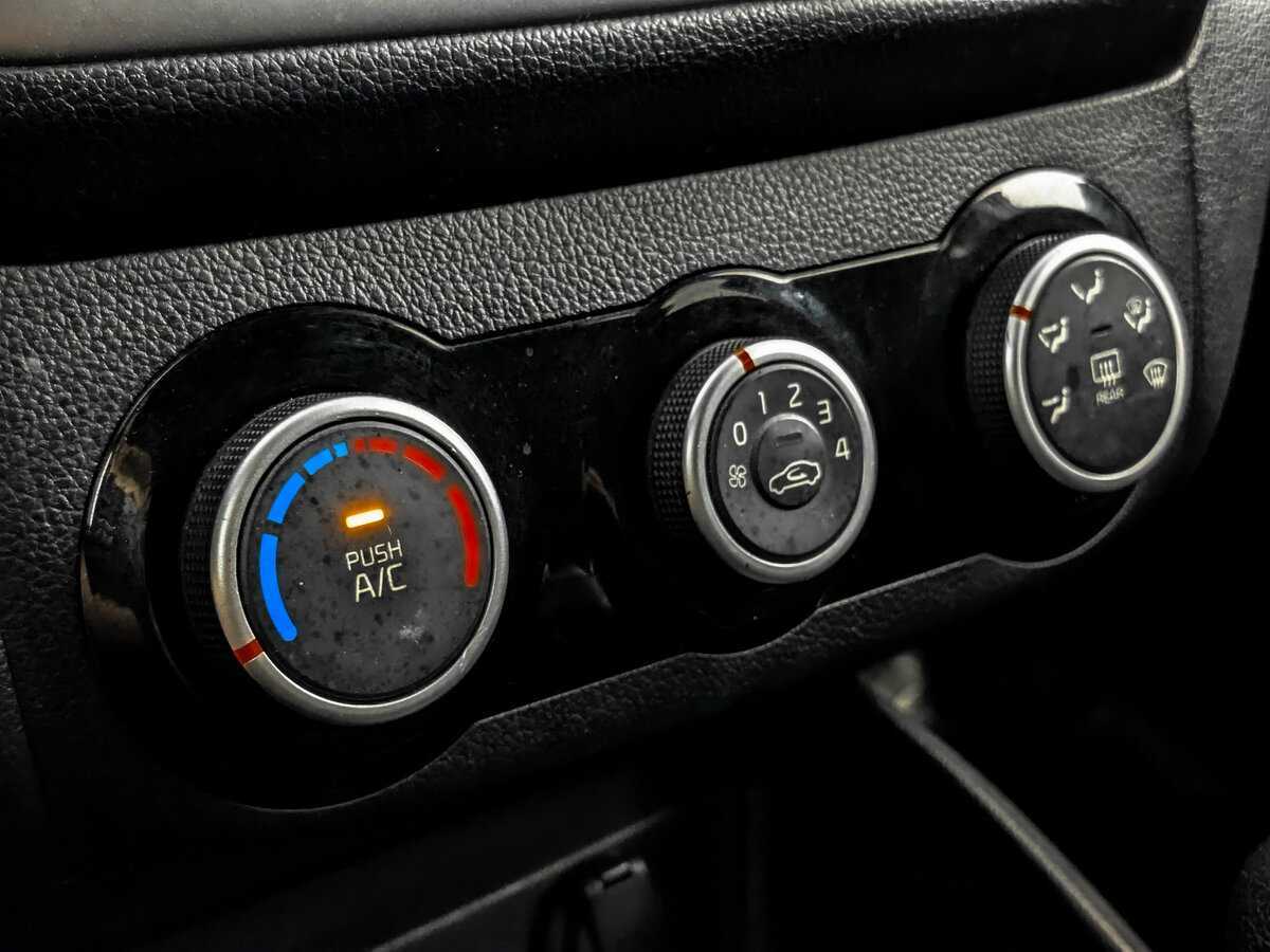 Купить Kia Rio, 2015, 132 369 км, фото №21