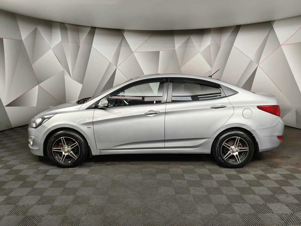 Купить Hyundai Solaris, 2015, 137 375 км, фото №5