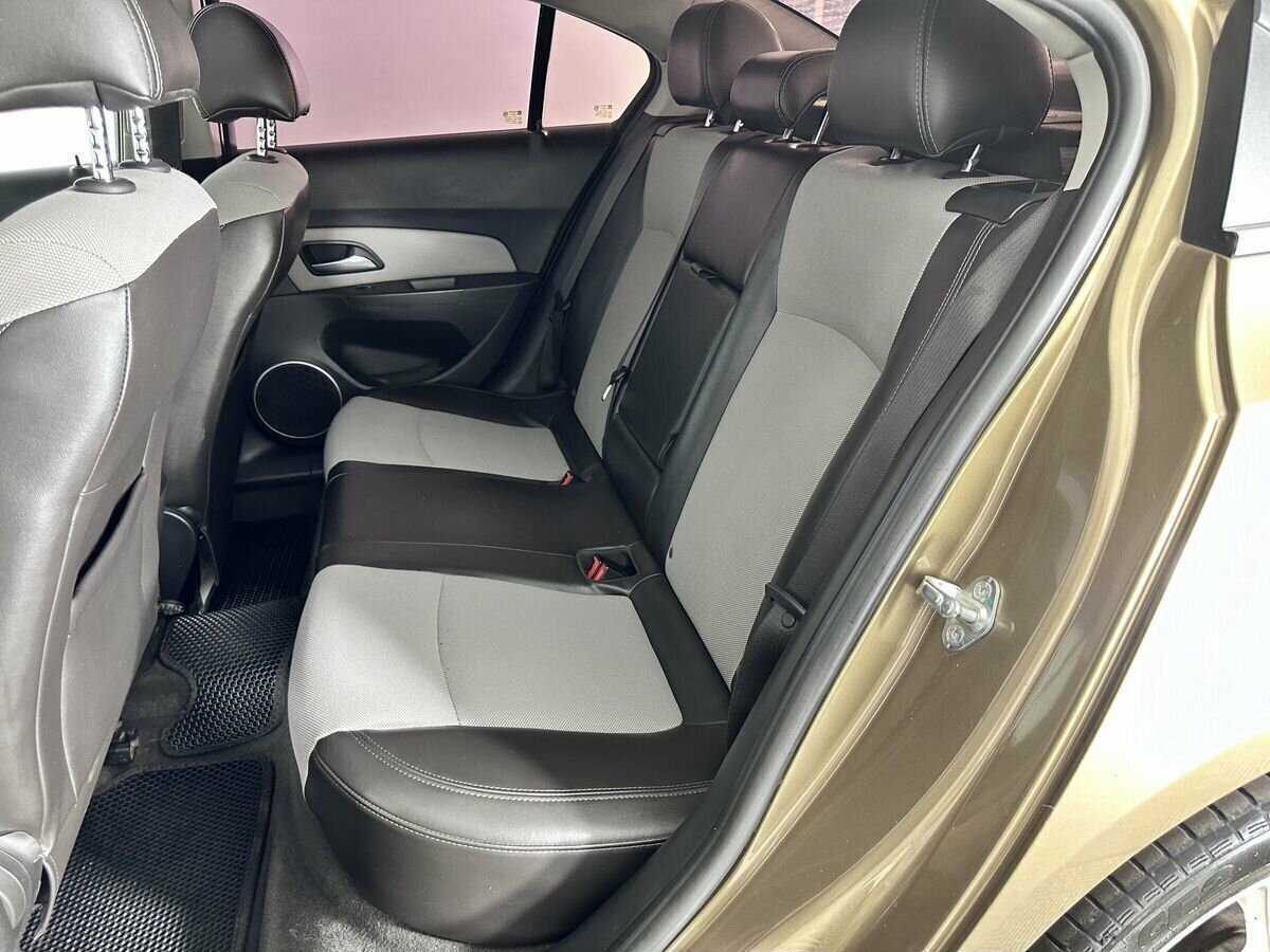 Купить Chevrolet Cruze, 2013, 165 317 км, фото №9