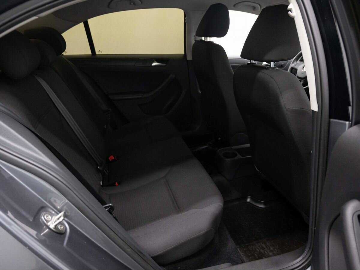 Купить Volkswagen Jetta, 2015, 121 915 км, фото №9