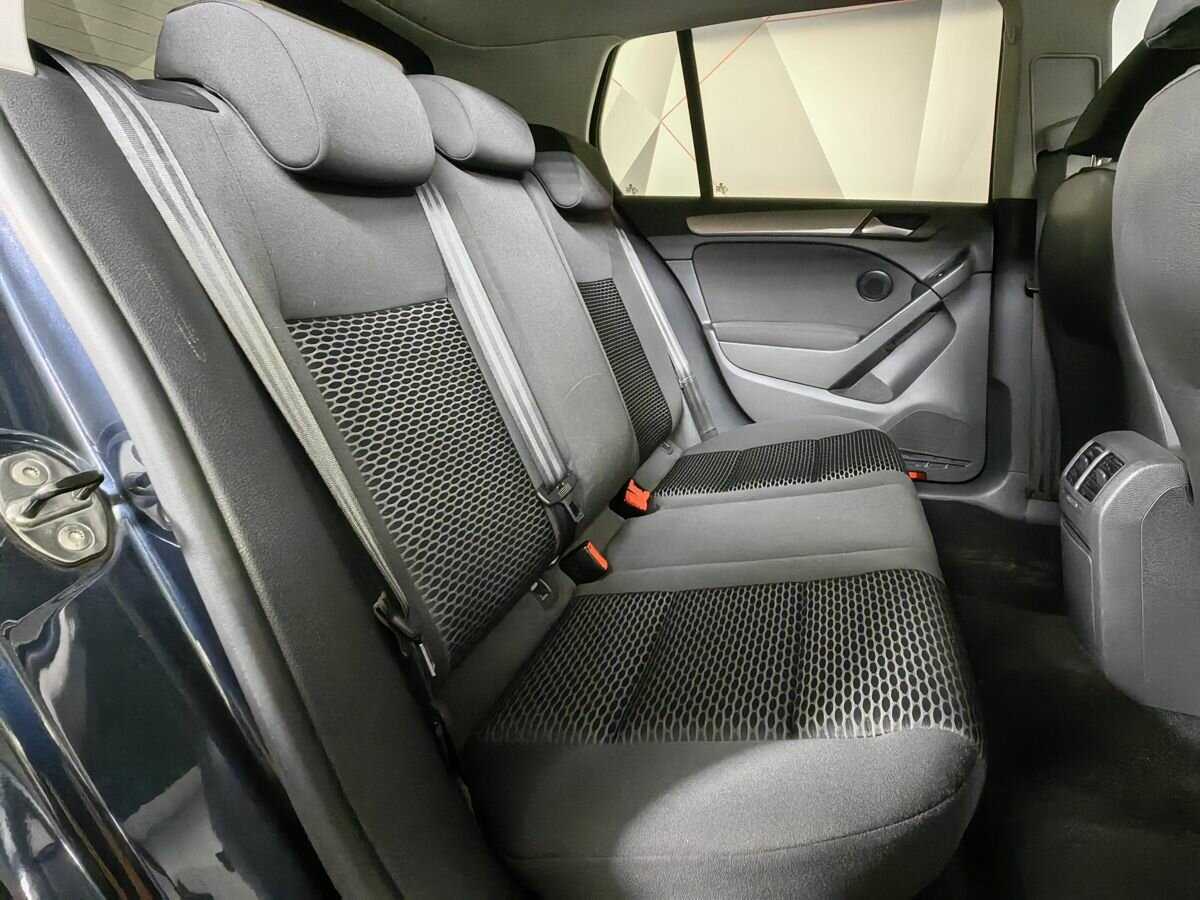 Купить Volkswagen Golf, 2012, 135 668 км, фото №12
