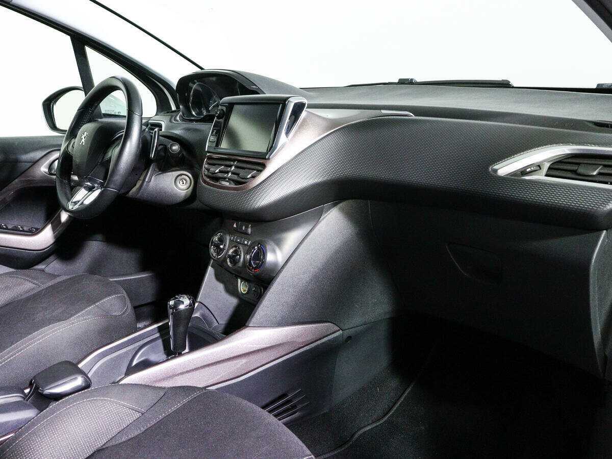 Купить Peugeot 2008, 2014, 192 873 км, фото №7