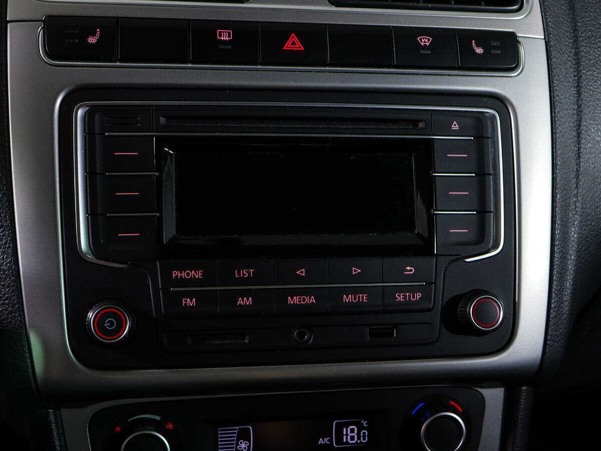 Купить Volkswagen Polo, 2017, 105 940 км, фото №18