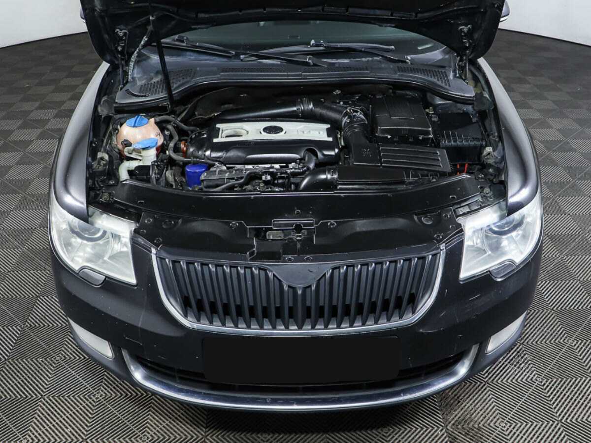 Купить Skoda Superb, 2012, 245 296 км, фото №9