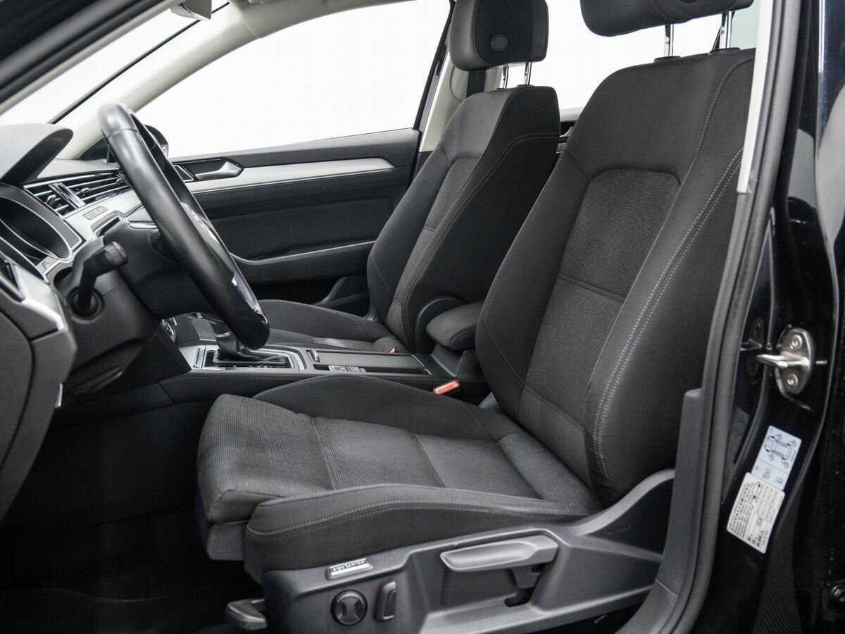 Купить Volkswagen Passat, 2018, 225 564 км, фото №14