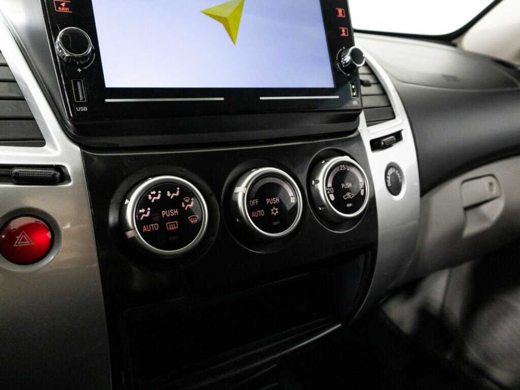 Купить Mitsubishi Pajero Sport, 2014, 166 819 км, фото №16