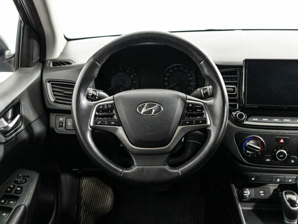 Купить Hyundai Solaris, 2021, 75 876 км, фото №17