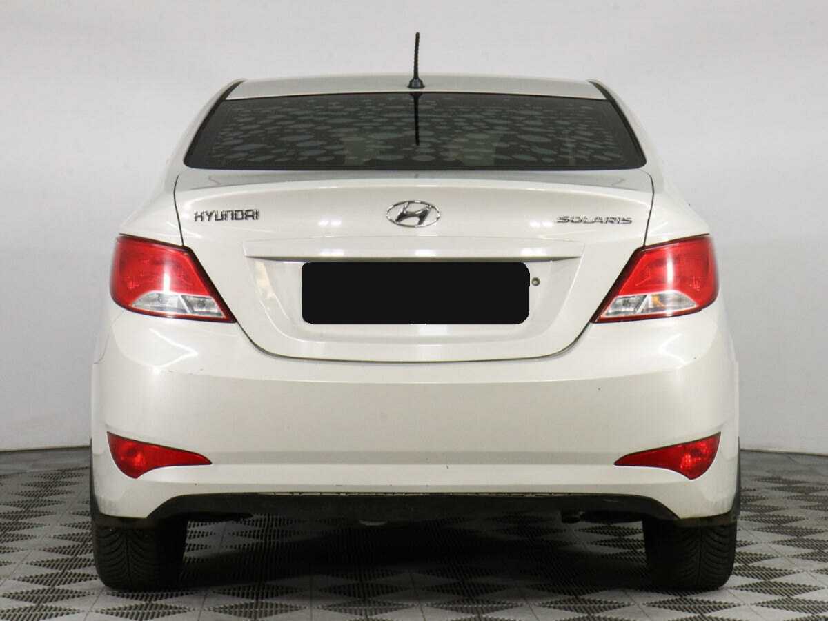 Купить Hyundai Solaris, 2015, 125 988 км, фото №6