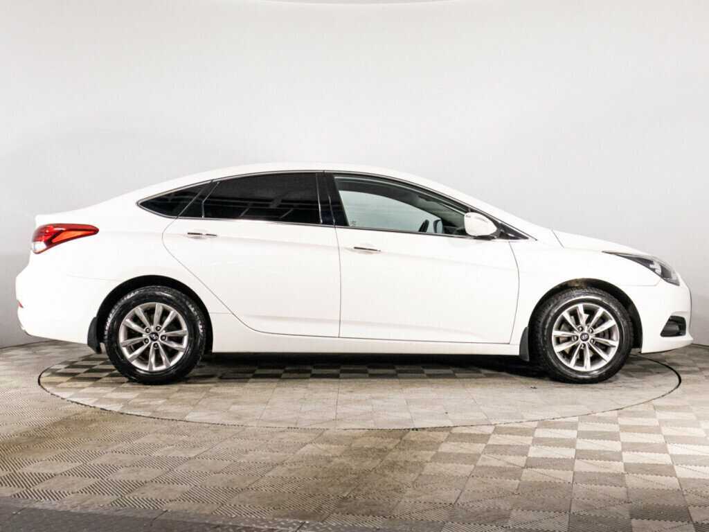 Купить Hyundai i40, 2015, 74 188 км, фото №4